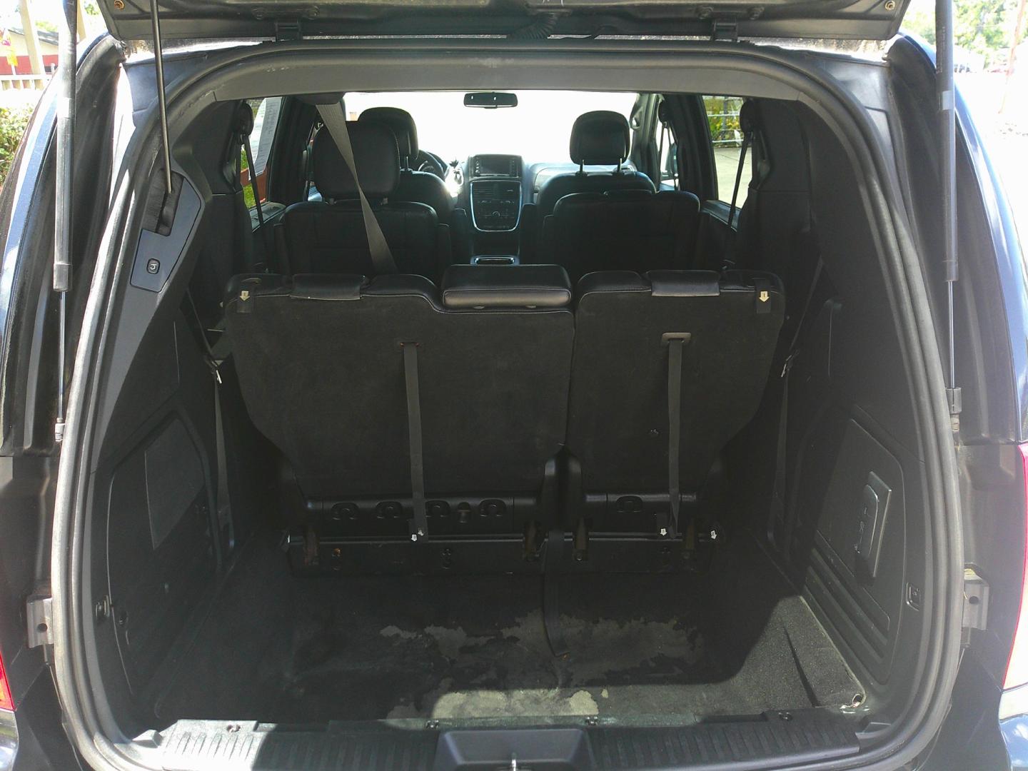 2013 GRAY DODGE GRAND CARAVAN R/T (2C4RDGEG9DR) , located at 1200 Cassat Avenue, Jacksonville, FL, 32205, (904) 695-1885, 30.302404, -81.731033 - Photo#6
